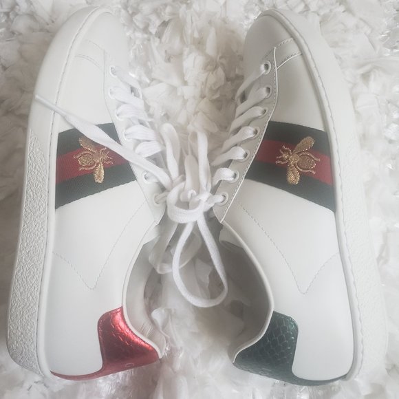 Women's Ace sneaker with bee - Picture 1 of 8